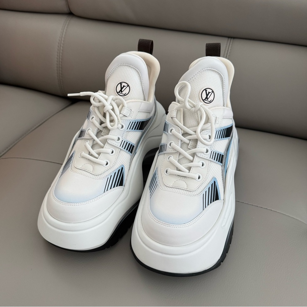 Louis Vuitton LV Archlight Sneakers White/Blue — Size 40 (Like New, Worn Once)